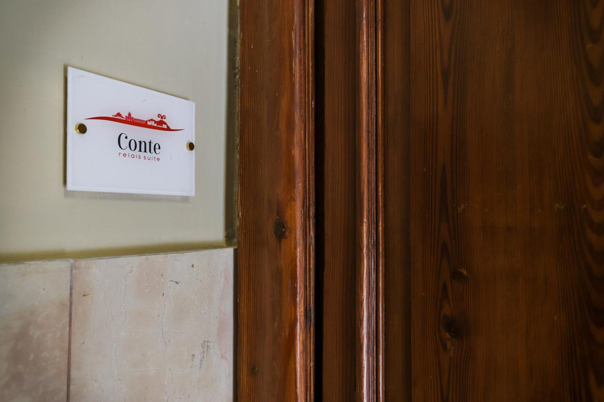 Conte Relais Suite نابولي المظهر الخارجي الصورة