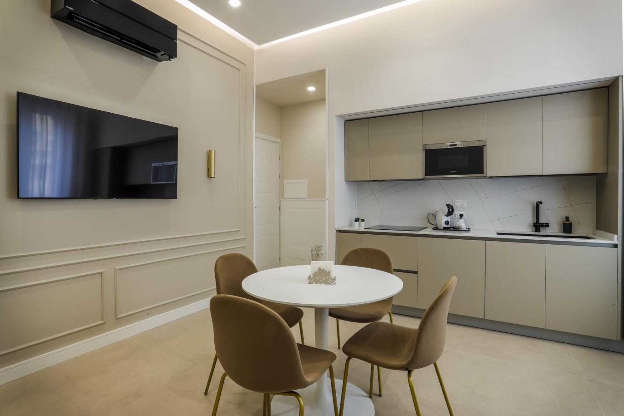 Conte Relais Suite نابولي المظهر الخارجي الصورة